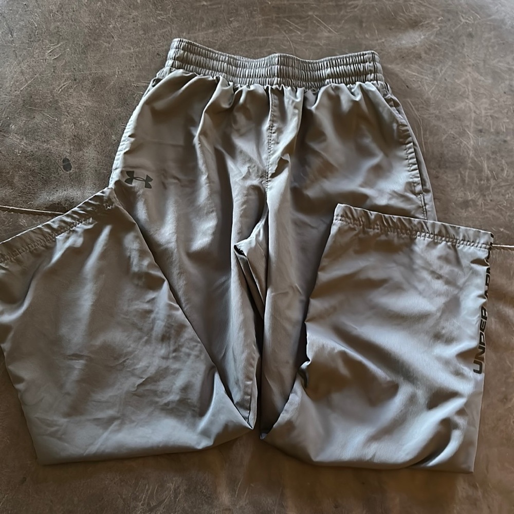 Under Armour Mens Athletic pants- zip at bottom